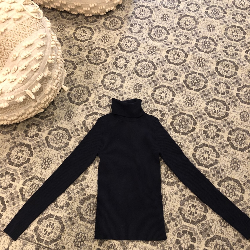 Michael Kors Ribbed turtleneck wool sweater! Navy